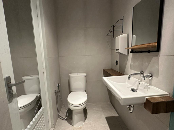 Bathroom 5, De Halimun Guest House, Bandung