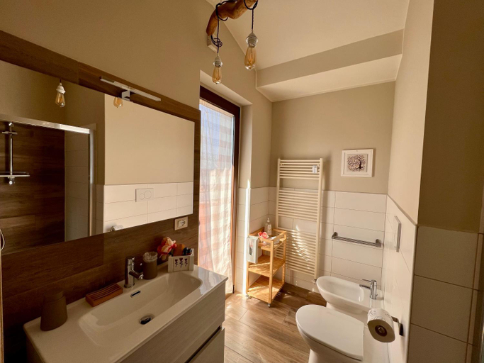 Bathroom 5, PEPEROSA IN COLLINA LUXURY B&B, Pescara
