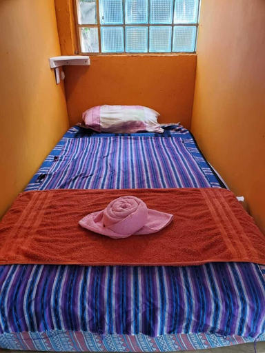 Bedroom 3, The Hub, San Juan La Laguna