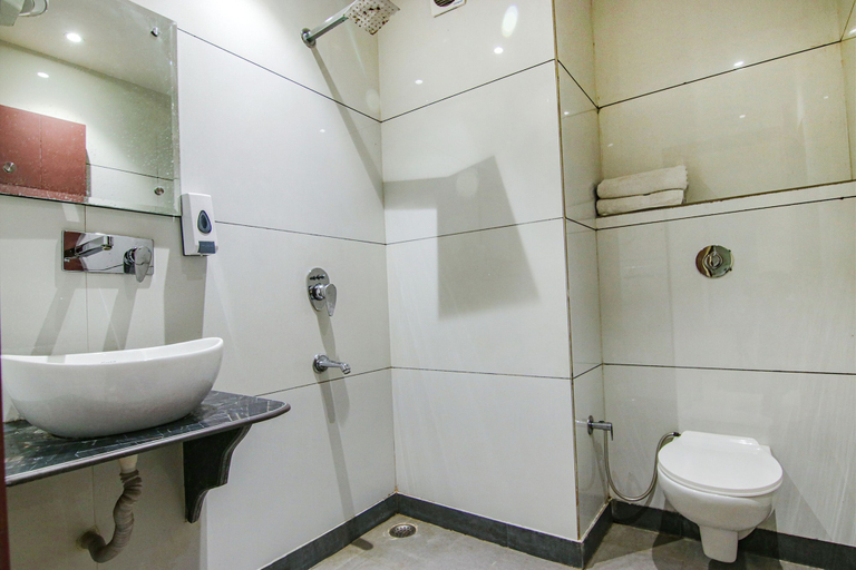 Bathroom, FabHotel Prime Golden Glory, Delhi