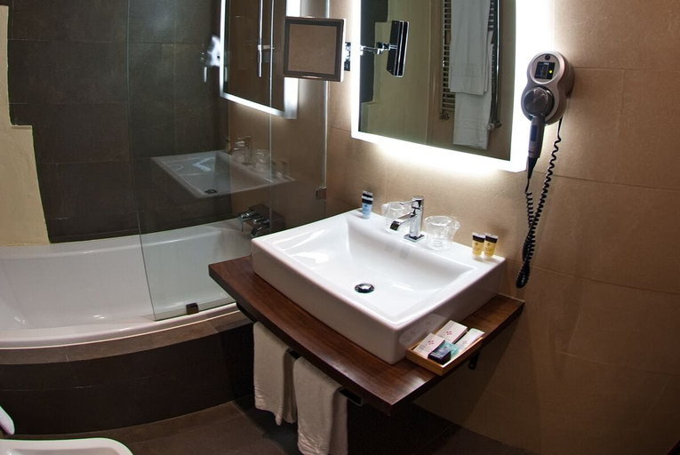 Bathroom 4, Hotel Convento Aracena & Spa, Huelva