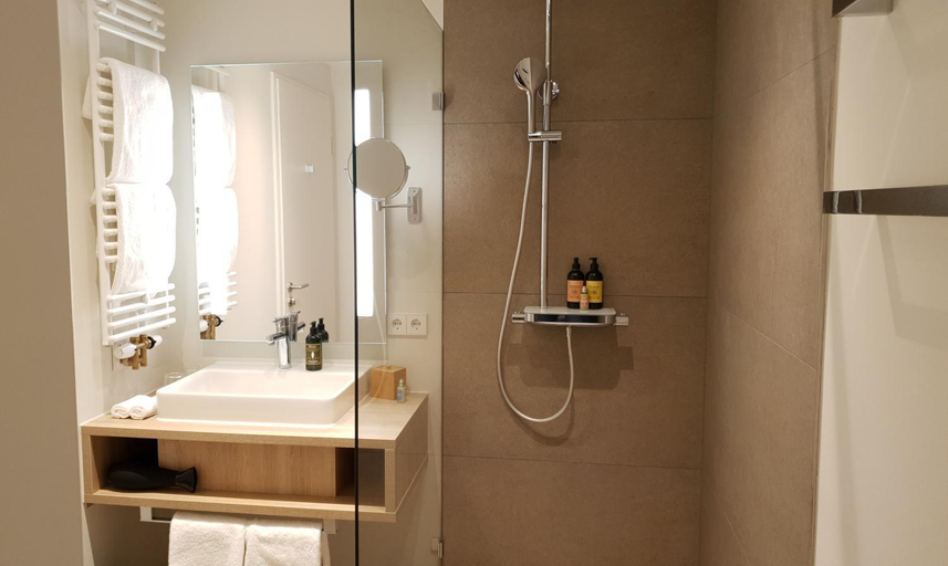 Bathroom 2, Die Sandburg, Wittmund