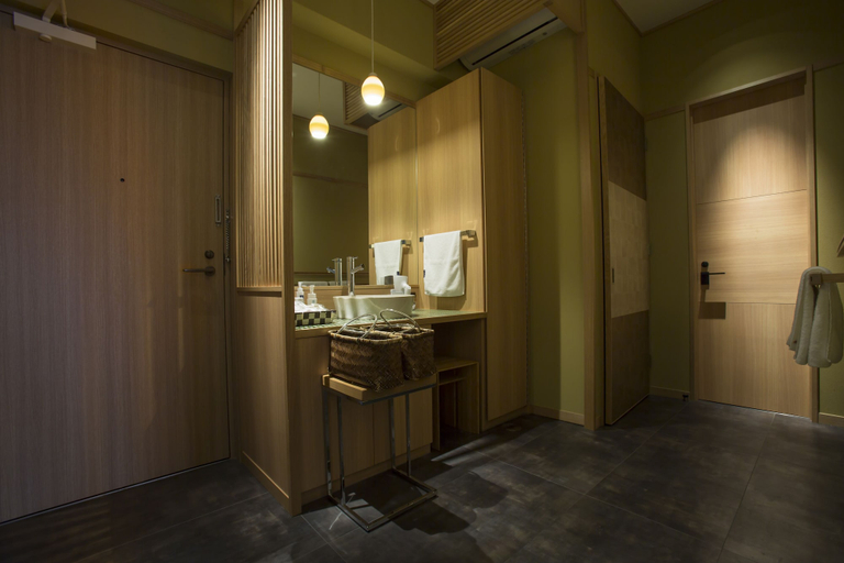 Bathroom 4, Kyoto Taizaonsen Sumiheiryokan, Kyōtango