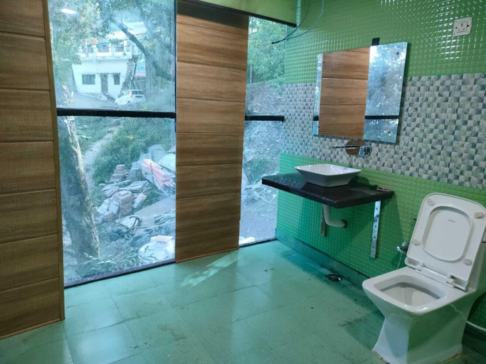 Bathroom, Hotel Lake In Tree, Nainital