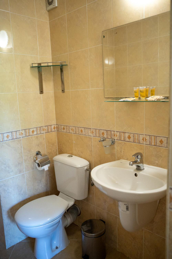 Bathroom 3, Rusaliite Adventure House, Razlog