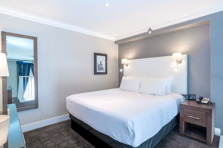 Bedroom 4, Sandman Signature Edmonton South Hotel, Division No. 11