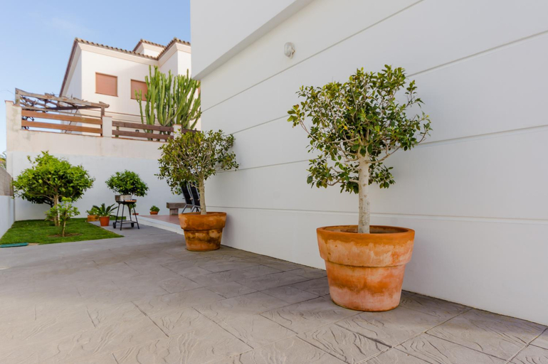 Facilities 2, Villa Almadraba 8767, Cádiz