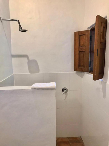 Bathroom 5, Achiotte by Masaya Collection, Barichara