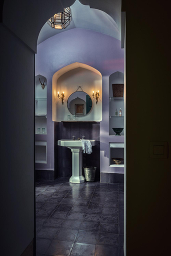 Bathroom 3, Riad Kbour & Chou, Marrakech