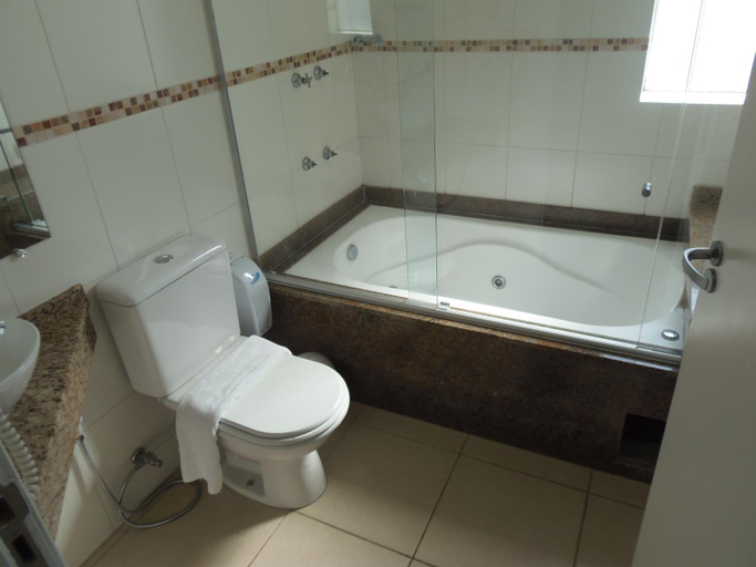 Bathroom 5, Gold - Inn Hotel, Apiaí