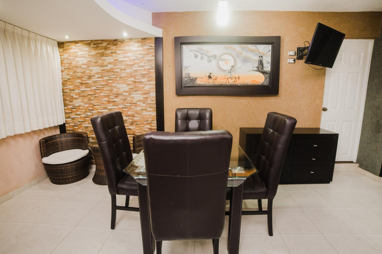 Others 2, Hotel & Suites Country Valladolid, Valladolid
