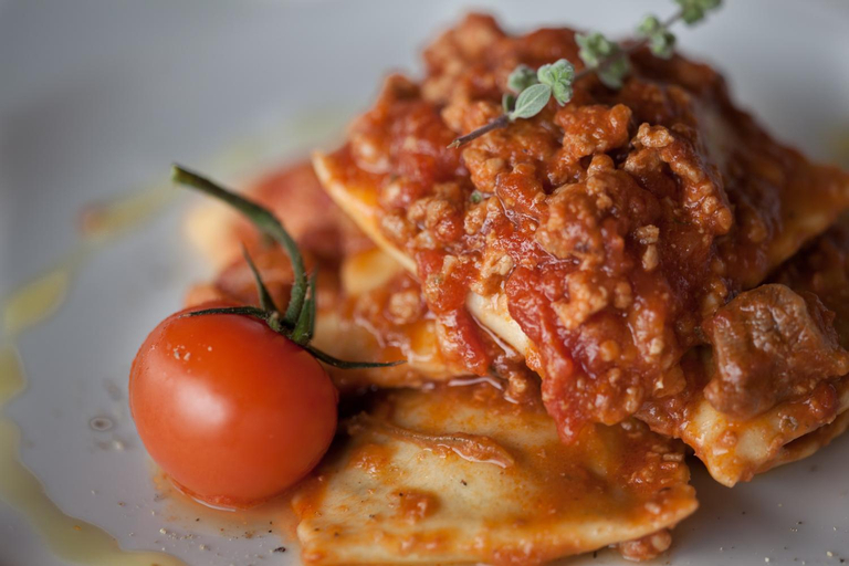 Food & Drinks 23