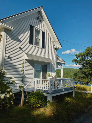 Exterior & Views 2, Harvest Barn Inn, Windham