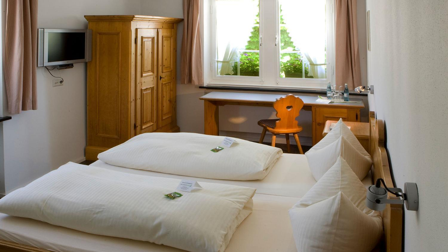 Bedroom 4, Hotel Landgasthof Koechlin, Lindau (Bodensee)