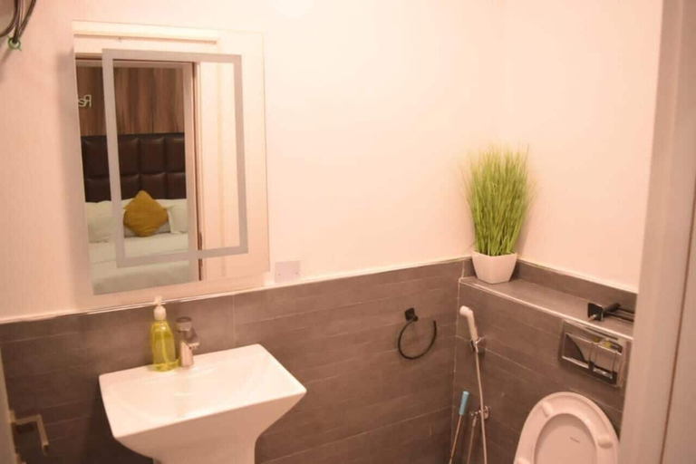 Bathroom, Wallgate Apartments Abuja, AbujaMun