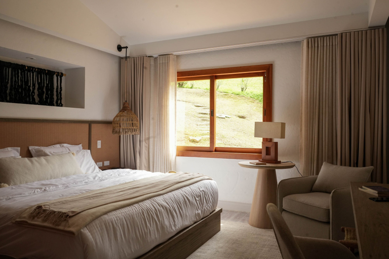 Bedroom 3, Mountains of Hope, Rionegro