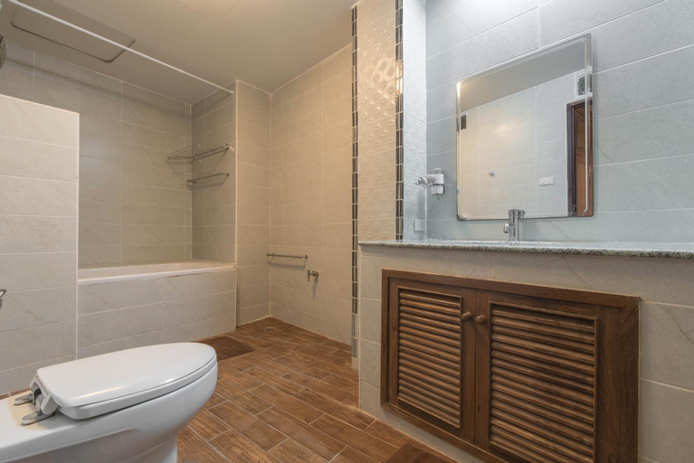 Bedroom 4, Augusta - Hostel, Wattana