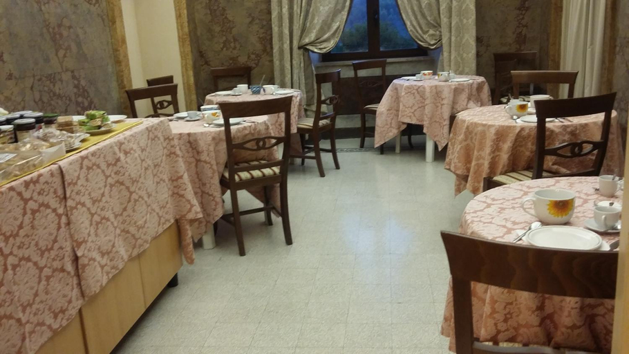 Food & Drinks 5, Palazzo Moraschi Subiaco, Roma