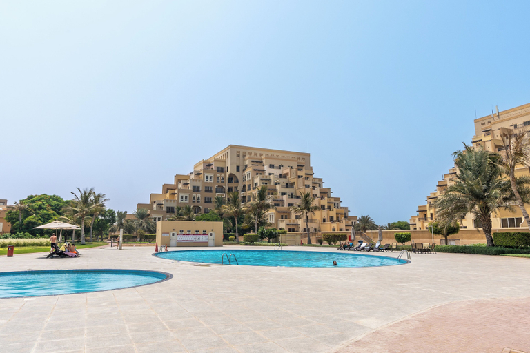 Outdoor pool 3, Amazing Stay With Beach Access & Balcony -rak, Ras Al Khaimah