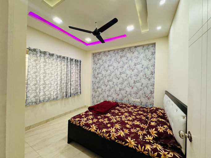 Home Escape 1bhk near Bombay Hospital, Indore