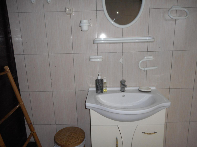 Bathroom 5