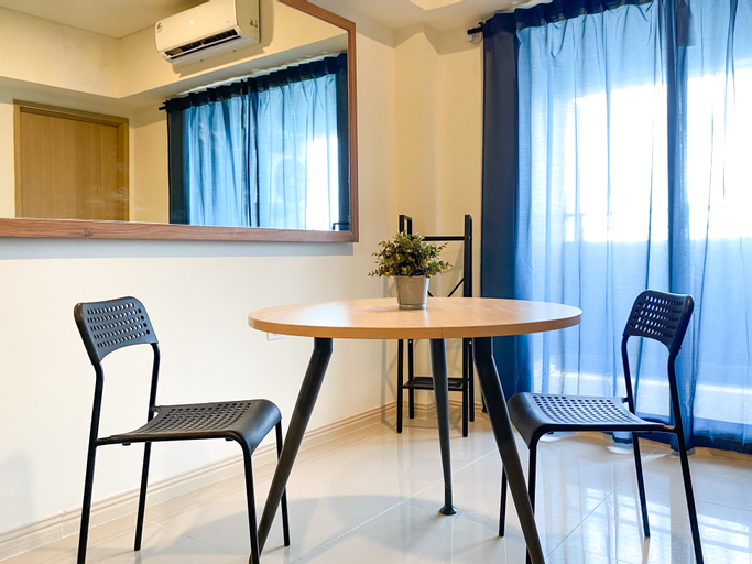 Dining Room 18