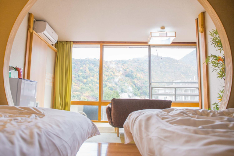 Bedroom 3, Unzen Sky, Unzen