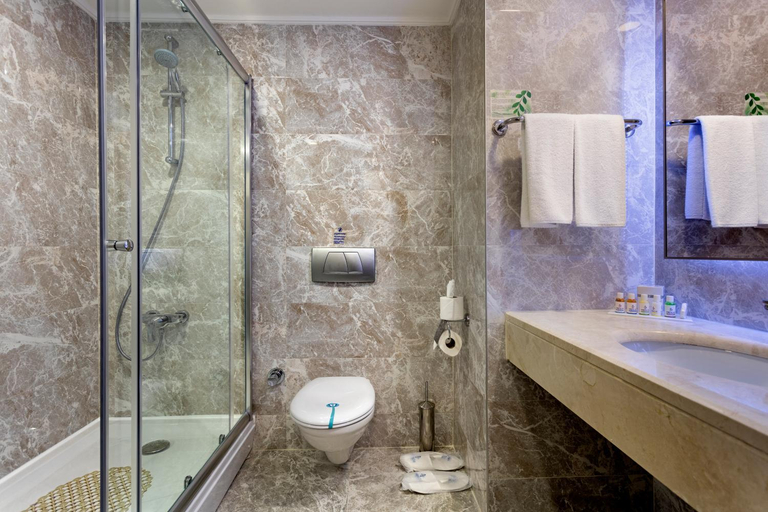 Bathroom 5, Miracle Resort, Antalya