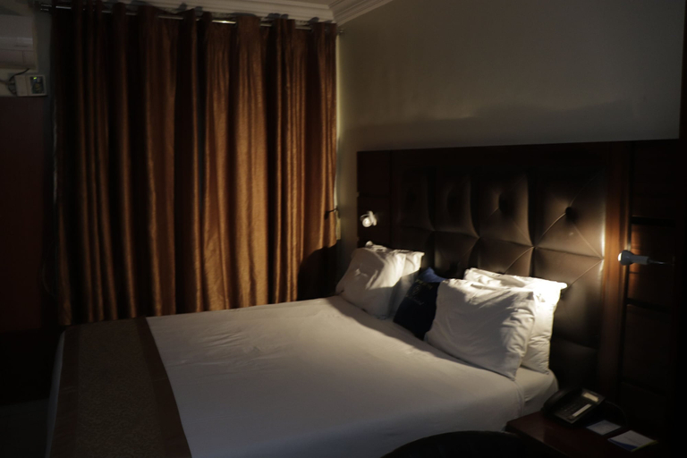 Bedroom 3, Golden Tulip Evergreen Hotel - Rivotel, Obio/Akp
