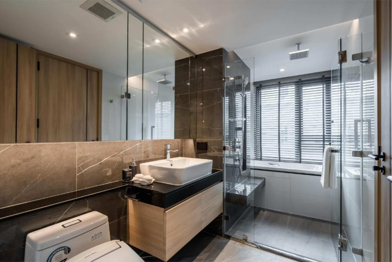 Bathroom 5, Destiny63 Ekamai Apartment, Wattana