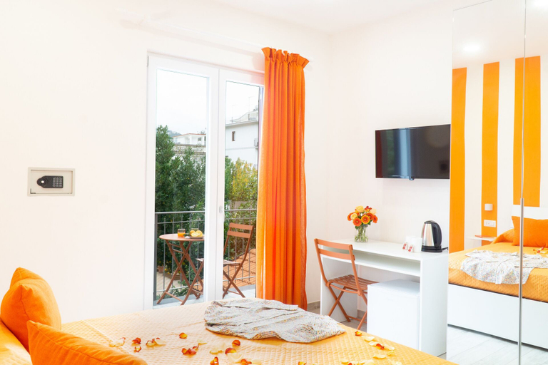Bedroom 3, Summer Colors rooms & apartments, Napoli