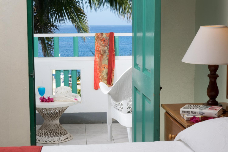 Bedroom 3, Samsara Cliff Resort & Spa