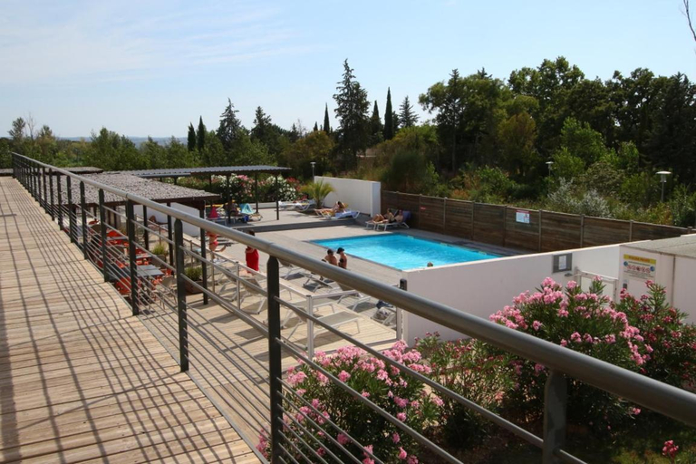 Sport & Beauty, Sweet Home Studio Aix en Pce, clim,terrasse,piscine,pkg gratuit, Bouches-du-Rhône