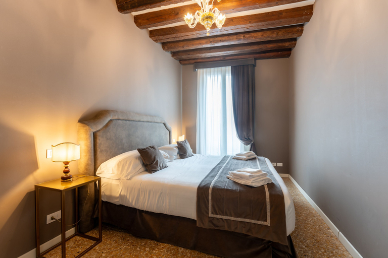 Bedroom 4, San Teodoro Palace Luxury Apartments, Venezia