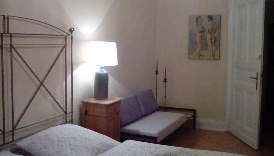 Bedroom 2, Wohnen im Burghotel, Rheingau-Taunus-Kreis