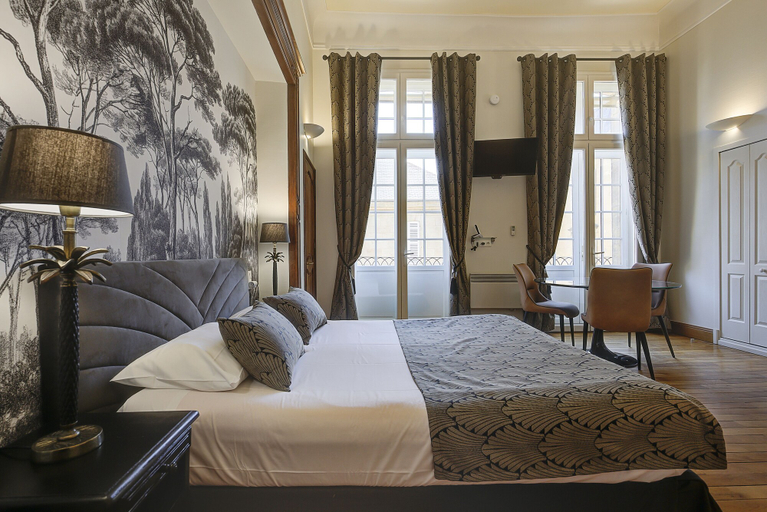 Bedroom 2, La Villa des Consuls, Dordogne