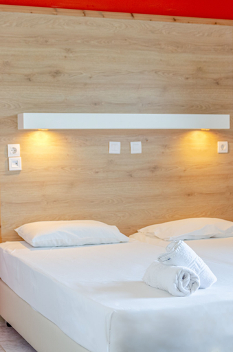 Bedroom 2, Simple Hotel Hersonissos Sun, Crete