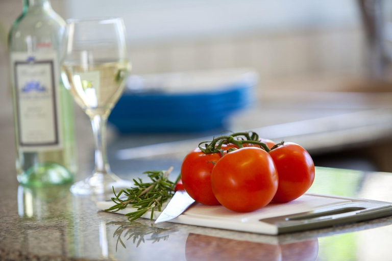 Food & Drinks 5, Villa Posidonas 3