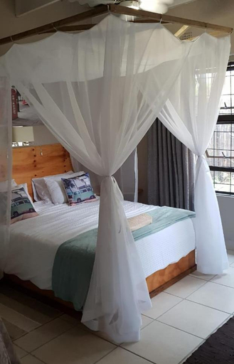 Others 3, Ma's Cottage, Umkhanyakude