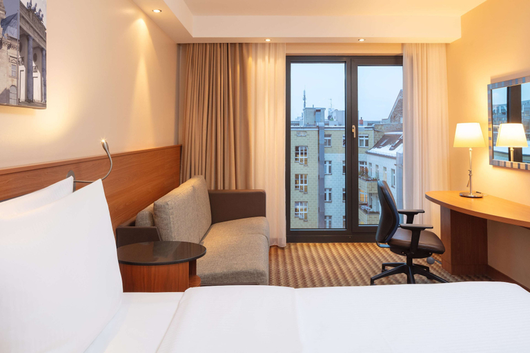 Bedroom 4, Hampton by Hilton Berlin City West, Berlin