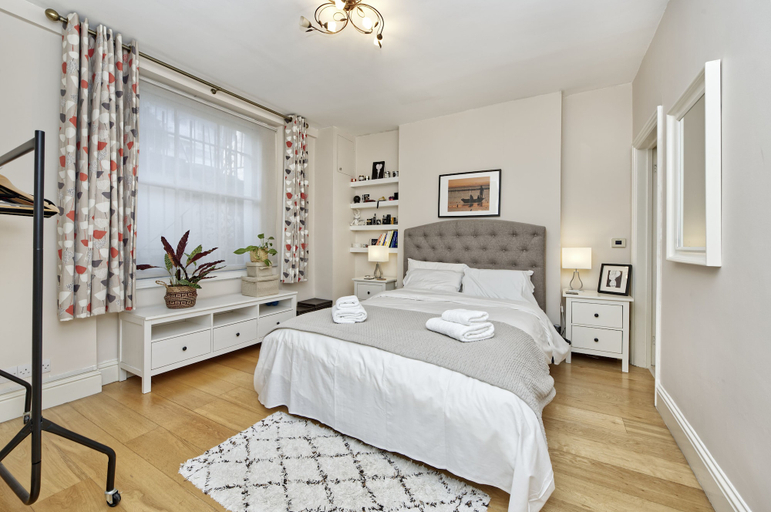 Bedroom, Spacious Pimlico Apartment by Underthedoormat, London