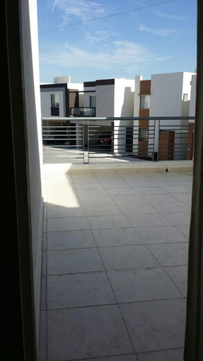 5, AIRPORT SHORT & LONG TERM EXPRESS ALMERIA x, Apodaca