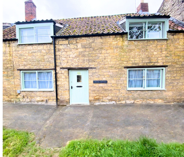 Exterior & Views 2, Cruck Cottage, North Yorkshire