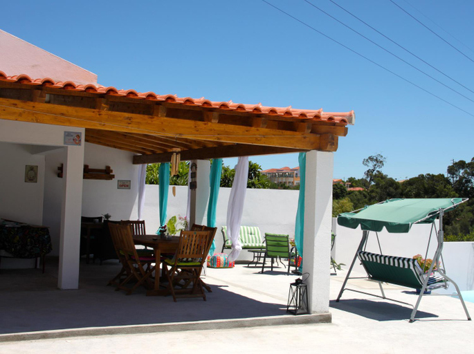 Others 5, Casa do Loureiro Branco, Santarém