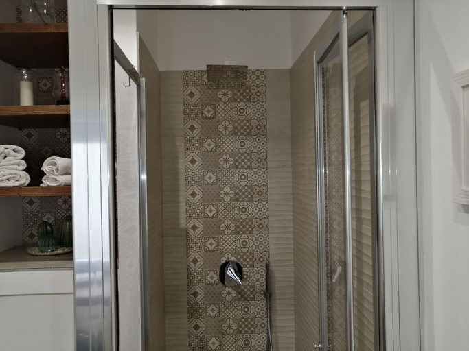 Bathroom 5, Casa Dei Normanni COSTANZA, Palermo