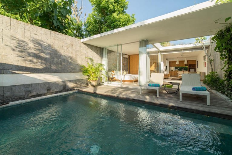 Swimming Pool 12