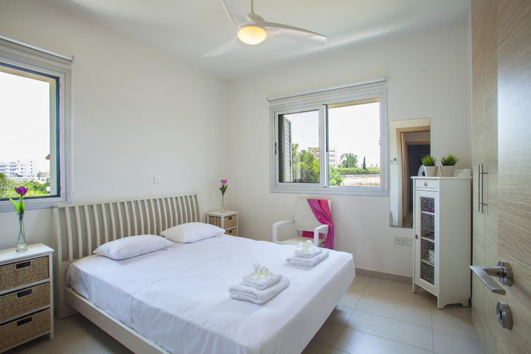 Bedroom 2, Villa Posidonas 3