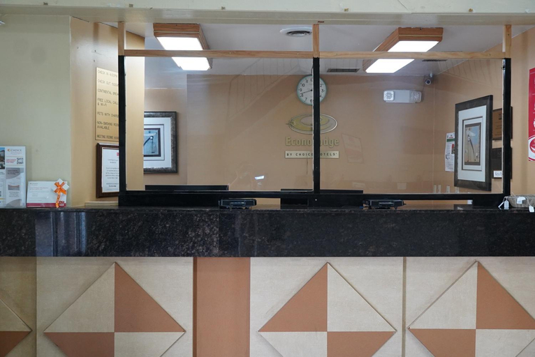 Bathroom, Econo Lodge Jacksonville South, Duval