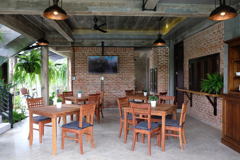 Food & Drinks, Goodhope Villa, K. Sam Roi Yot