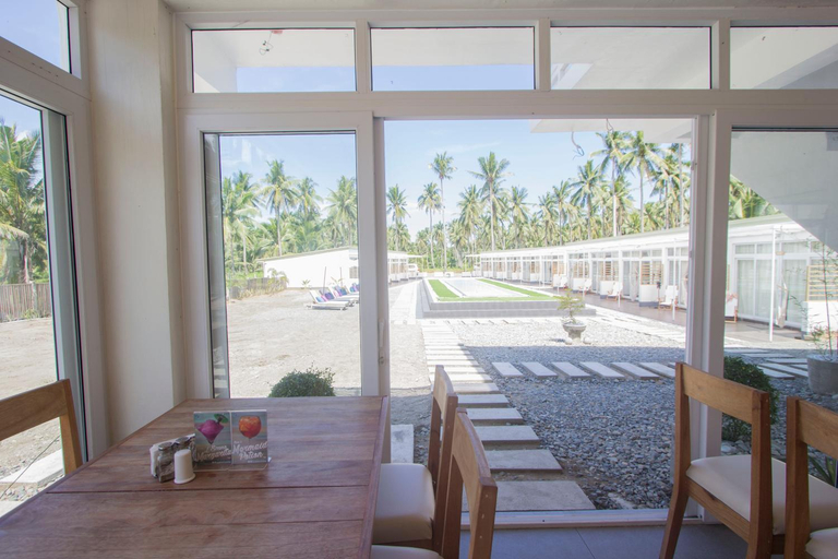 Food & Drinks, L'Sirene Boutique Resort, Dipaculao